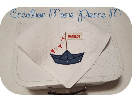 Motif de broderie bateau appliqué 10x10 cm