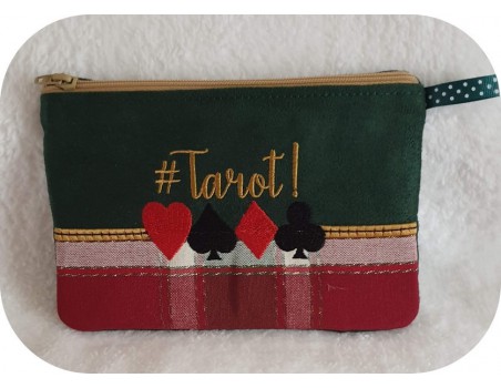 Motif de broderie machine ITH  trousse tarot