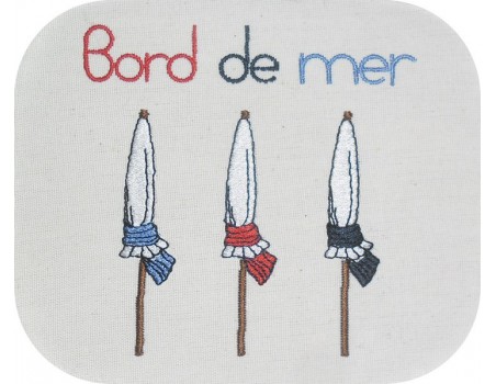 Motif de broderie machine parasols  bord de mer