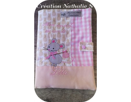 Motif de broderie souris blanche