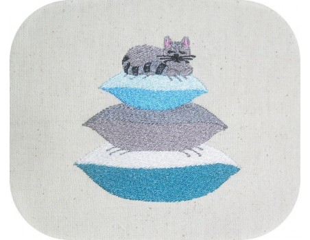 Instant download machine embroidery applique cat on throw pillows