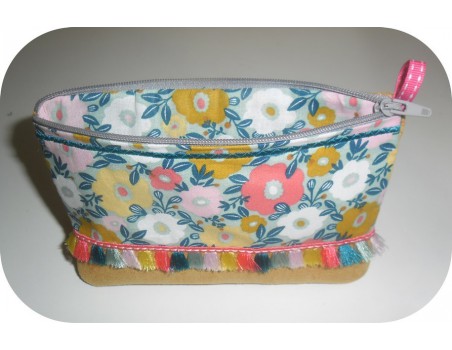 Motif de broderie machine ITH trousse pompons