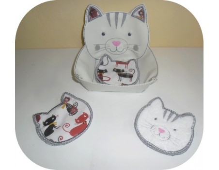 Motif de broderie machine corbeille chat  ITH