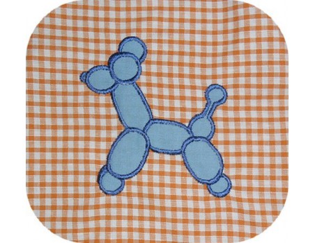 Motif de broderie ballon caniche