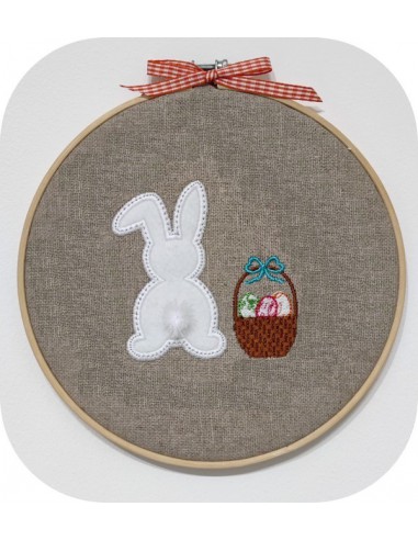 Motif de broderie machine  le lapin de Pâques avec sa queue pompon en 3D