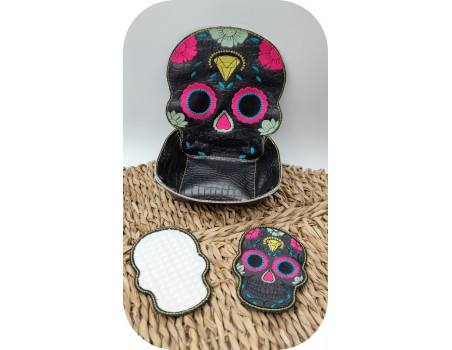 machine embroidery design ith skull  box