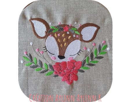 Motif de broderie machine biche bouquet de fleurs