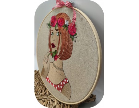 machine embroidery design  rippled woman with roses