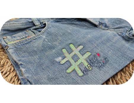 Motif de broderie machine Hashtag addict mylar