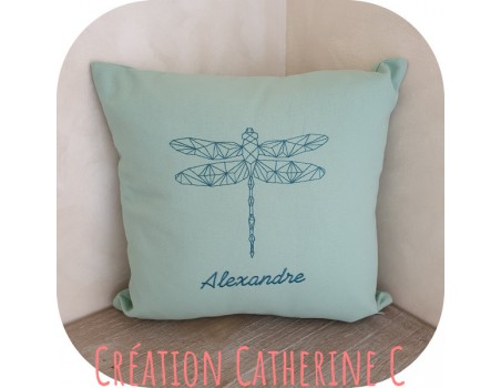 Motif de broderie machine libellule origami