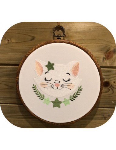 machine embroidery design  sleeping cat with stars