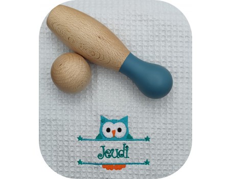 machine embroidery design customizable owl boy