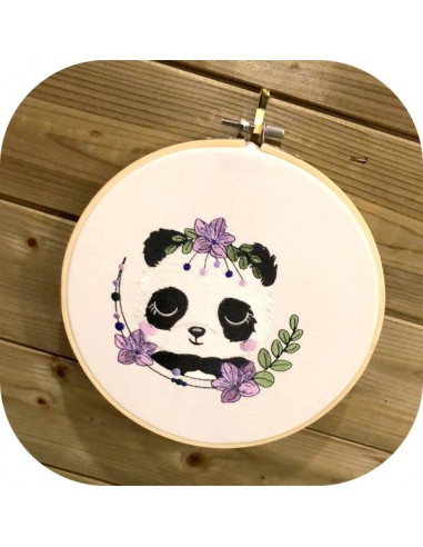 Motif de broderie machine panda  fleurs endormie