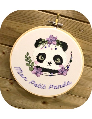 Motif de broderie machine panda  fleurs