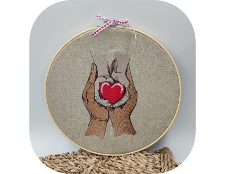 machine embroidery design love hands heart mom