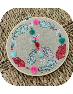 Motif de broderie machine peace and love pompons franges boho