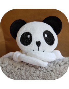 Motif de broderie machine  tête doudou panda ITH