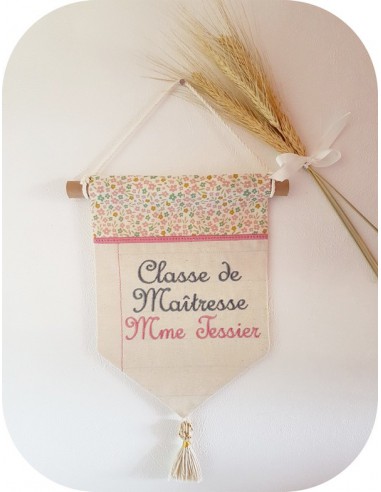 Motif de broderie machine ITH fanion classe de maîtresse personnalisable