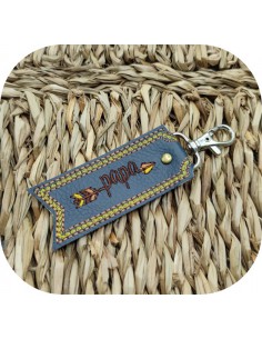 Motif de broderie machine porte clé flèche papa  ITH