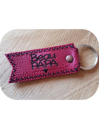 Motif de broderie machine porte clé  beau papa  ITH