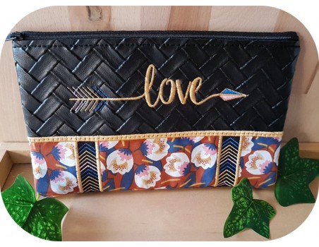 Motif de broderie machine ITH trousse Love