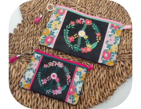 Motif de broderie machine ITH trousse peace and love fleurs