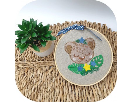 machine embroidery design  sleeping Leopard with star