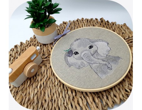 Motif de broderie machine éléphant aquarelle