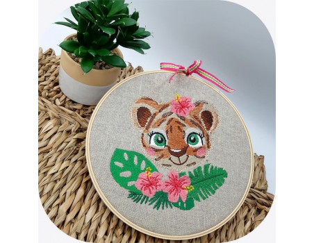 machine embroidery design tigress  with flowers