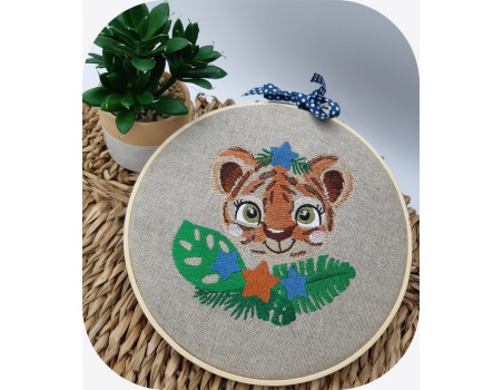 machine embroidery design tiger with star