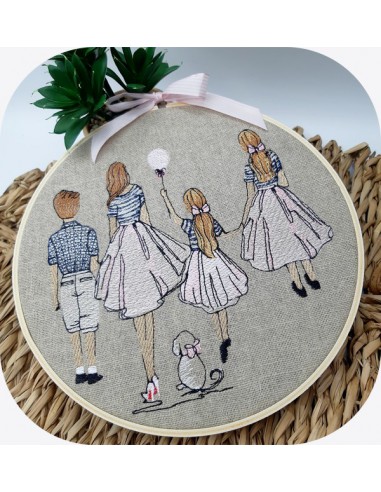 Motif de broderie machine  mère avec ses filles et son fils