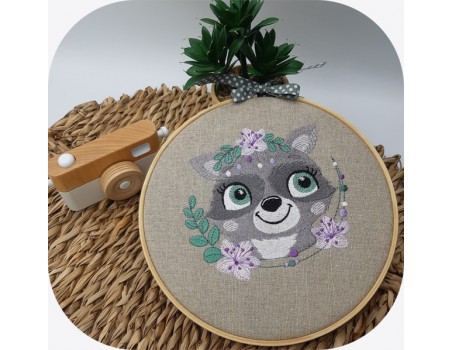 machine embroidery design raccoon with flowers