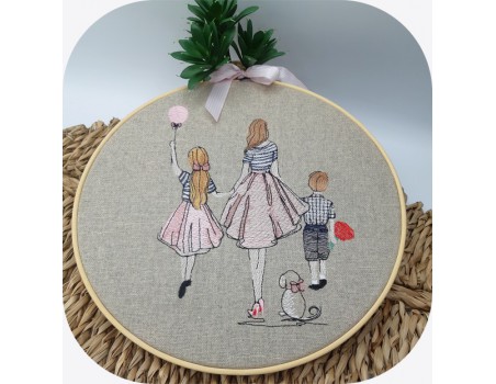 Motif de broderie machine  mère avec sa fille et son fils