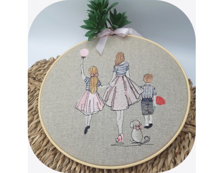 Motif de broderie machine  mère avec sa fille et son fils