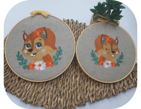 machine embroidery design  squirrel  with flowers