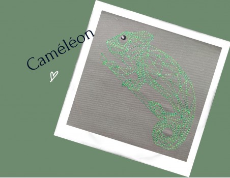 machine embroidery design geometric chameleon