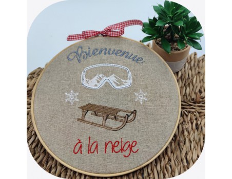 Motif de broderie machine Luge et masque de ski bienvenue à la neige