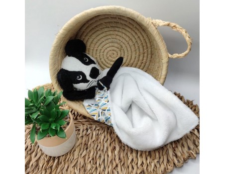 machine embroidery design badger head  ith