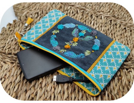 machine embroidery design  ith pencil case boho and feathers mylar