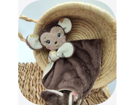 machine embroidery design monkey head  ith