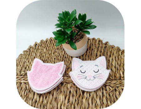 machine embroidery design ith reusable cat head cotton wipes