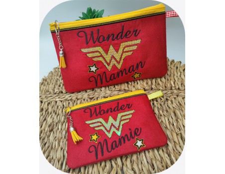 Motif de broderie machine ITH trousse mylar wonder mamie