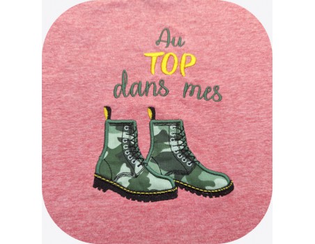 Motif de broderie machine texte et chaussures montantes en appliqué