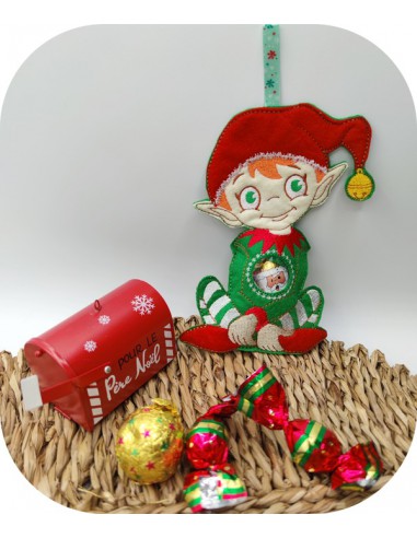 Motif de broderie machine lutin de  Noël  ITH pour bonbons