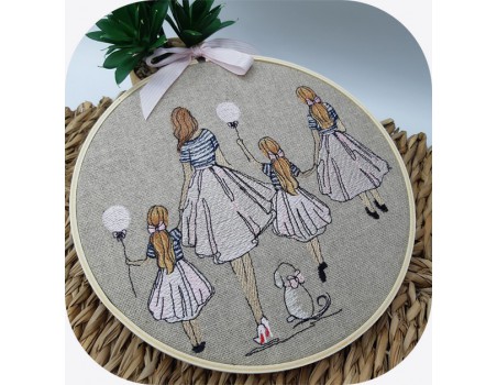 machine embroidery design  rippled mother with her daughters