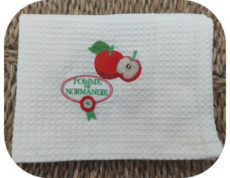 Motif de broderie machine  pomme de Normandie