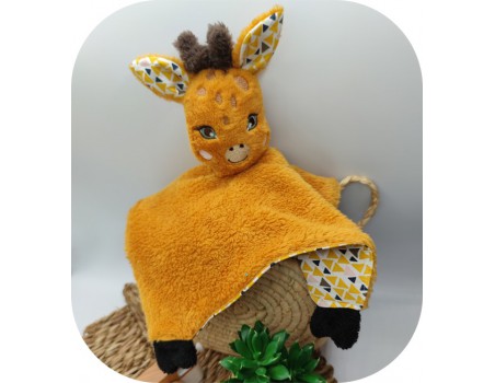 machine embroidery design giraffe head  ith