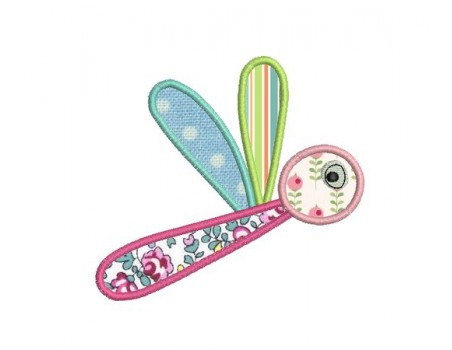 Motif de broderie machine petite libellulue