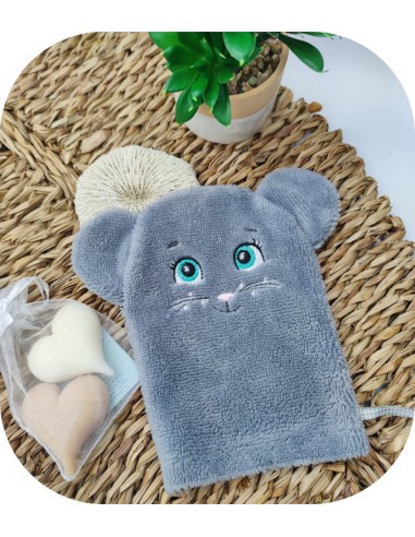 machine embroidery design mouse washcloth ITH