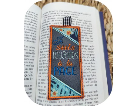 machine  embroidery design ITH bookmark book text I'm on the page